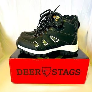 Deer stags all weather boot little kids size 2M